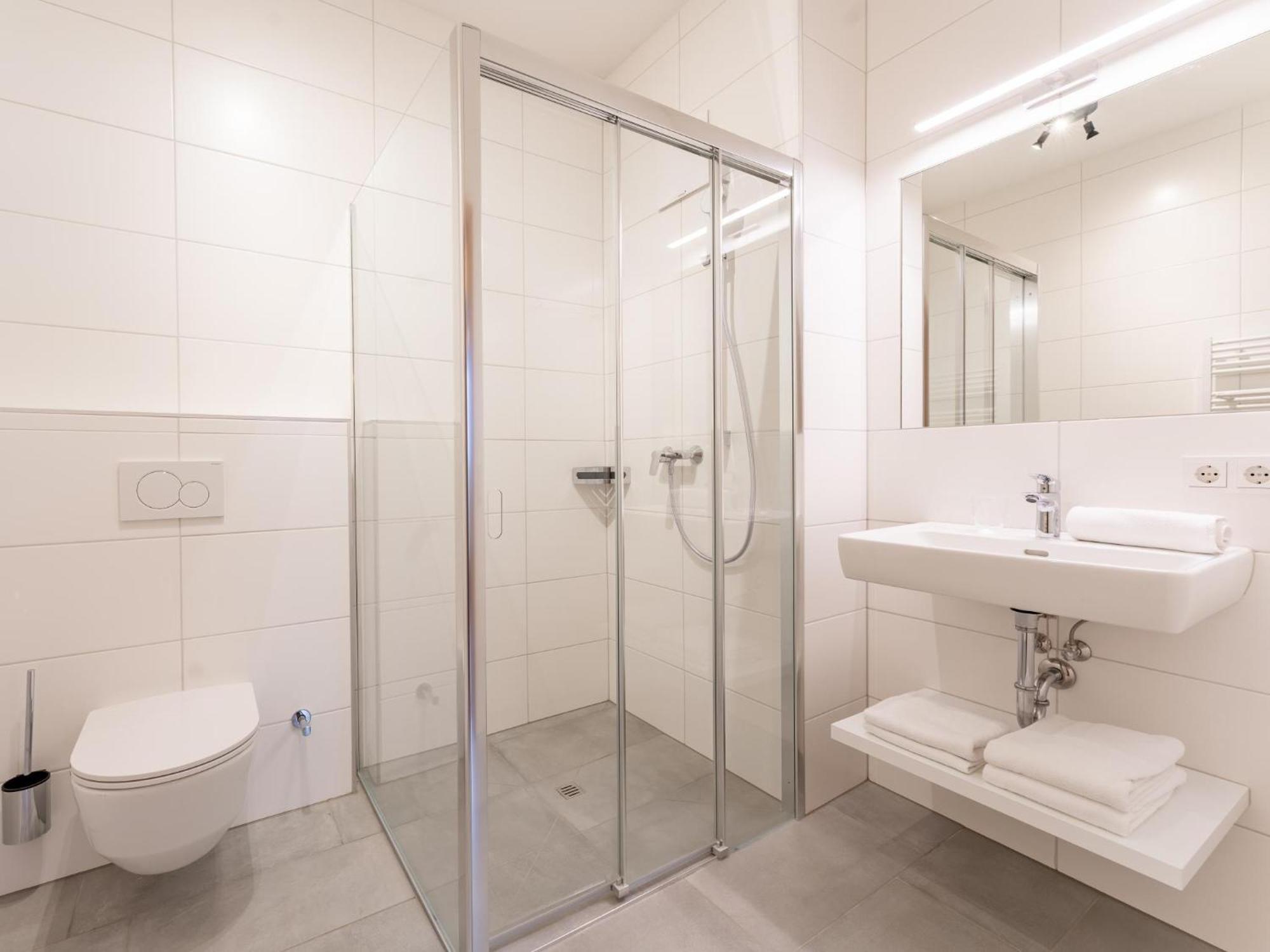 Falken Suites Top 7 Капрун Екстериор снимка